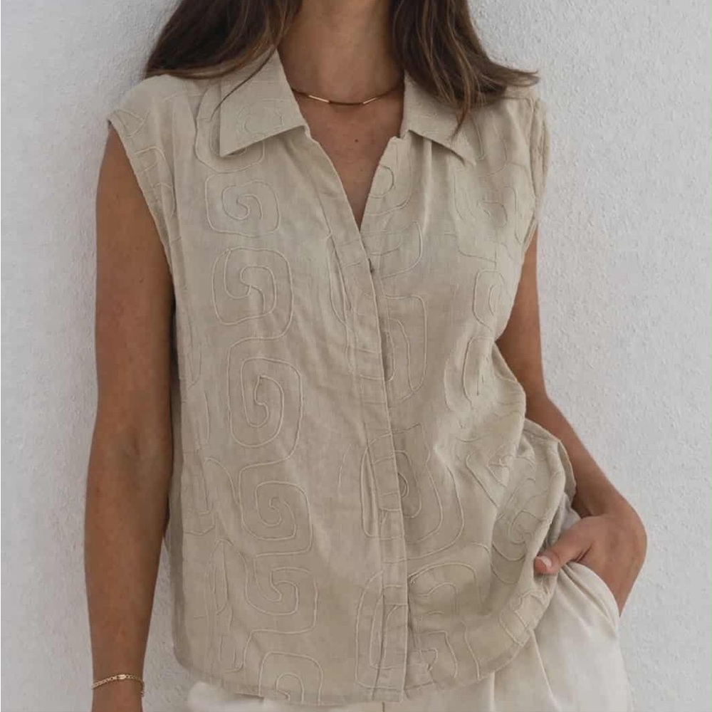 Linen Sleeveless Women's Top